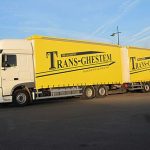 Camion Trans-Ghestem avec une remorque